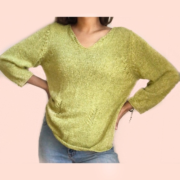 LIME GREEN KNIT SWEATER - Picture 4 of 4
